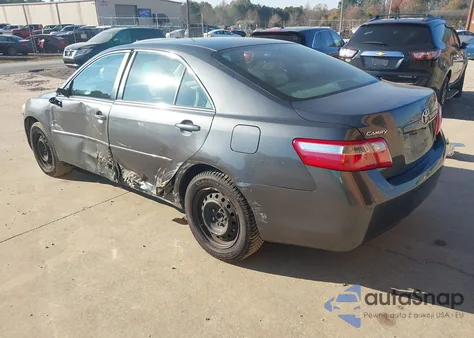 2007 Toyota Camry Le z USA, uszkodzony, nr VIN 4T1BE46K07U713828